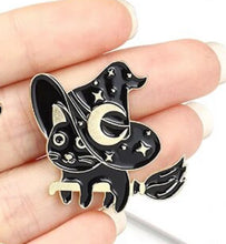 Load image into Gallery viewer, Pins / Badge - Moons & Cats Collection