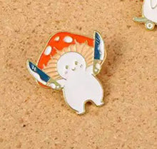 Load image into Gallery viewer, Pins / Badge - Cute Killers Collection