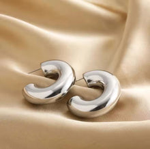 Load image into Gallery viewer, ❥ Ear Cuffs & Matching Earrings