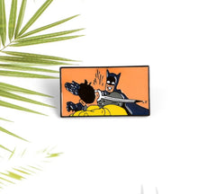 Load image into Gallery viewer, Pins / Badge - Batman Slapping Robin