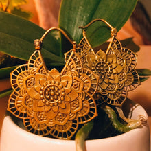 Load image into Gallery viewer, Ethnic Earrings • Floriane