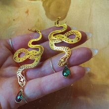 Load and play video in Gallery viewer, Snakes Earrings with Green Crystal