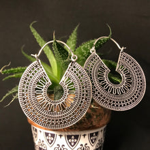 Load image into Gallery viewer, Ethnic Earrings • Inti