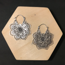 Load image into Gallery viewer, Ethnic Earrings • Floriane