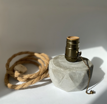 Load image into Gallery viewer, Lamp ❥ Concrete • Losange