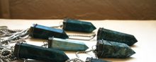 Load image into Gallery viewer, Tower Point Tower Necklace - Apatite