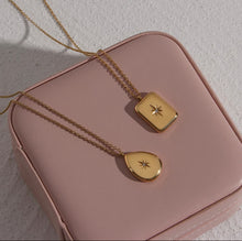 Load image into Gallery viewer, Northern Light • Diamond Necklaces