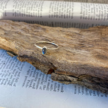 Load image into Gallery viewer, Labradorite Ring • 925 Sterling Silver