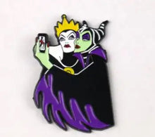 Load image into Gallery viewer, Pins / Badge - Maleficient &amp; Queen Grimhilde Selfie
