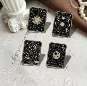 Pins / Badge - The Black Tarot Collection