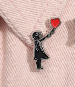 Pins / Badge - Banksy’s Girl with Heart Balloon