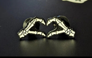 Pins / Badge - Heart Hand Shape Skeletons / Set of 2 Pins