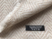 Load image into Gallery viewer, Throw Scarf • Martin • 100% Pure Cashmere • Handmade • Cream
