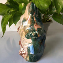 Load image into Gallery viewer, Jasper Point ⟁ Green Jasper • Unique Piece
