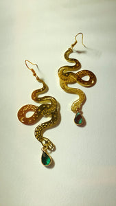 Snakes Earrings with Green Crystal
